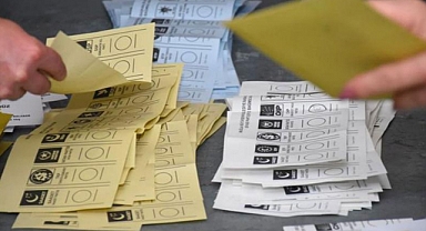 Konda Anketi: AKP Eriyor, İYİ Parti CHP'yle Farkı Kapatıyor