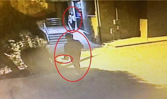 Genç Kızı Takip Ederken Görüntülenen Afganistanlı Yakalandı