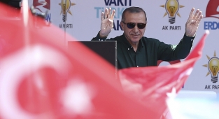 AKP Genel Başkan Yardımcısı: Oyumuz Düşüyordu, Dolar Olayından Sonra Yüzde 4 Arttı