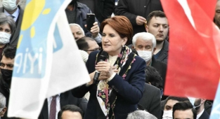 Akşener: Ben Diyorum ki Vatandaş Aç, Şişman Vatandaşın Biri Diyor ki ‘Bir Tane Domates Alsınlar’.
