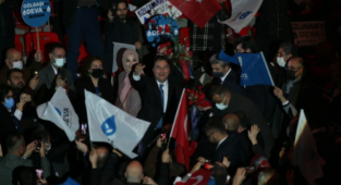 Ali Babacan: Bir Yanınızda Krizlerin Ortağı Bahçeli, Bir Yanınızda Çin Muhibbi Perinçek