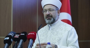 Ali Erbaş: Romanların Musiki Yeteneklerini Kuran'la Buluşturmalıyız