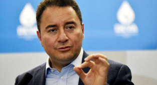Babacan AKP'nin Faiz İndirimi Deneyine Tepki Gösterdi