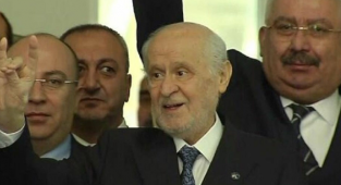 Bahçeli'den İBB'yi Hedef Alan Yeni Yıl Mesajı