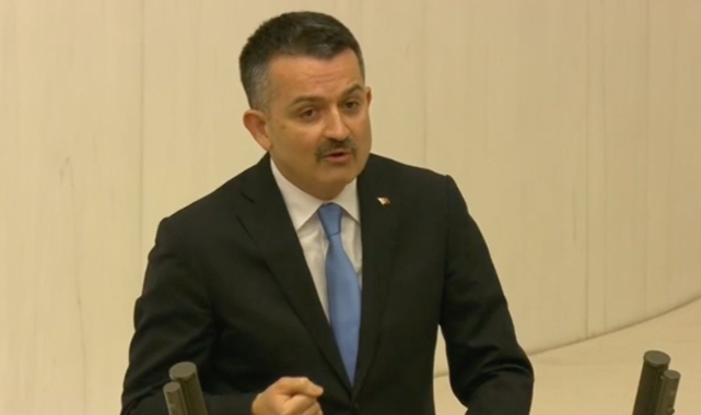 Bakan Pakdemirli: Yangınları Biz Çıkartmadık, Önce Fatiha Okumayı Öğrenin
