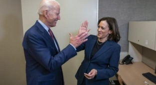Biden Bir Kez Daha 'Başkan Harris' Dedi