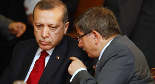 Davutoğlu'ndan Erdoğan'a: Allah Aşkına Konuşma Artık!