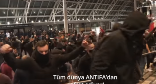 Fransa'da 'Bonapartçı' Aday Zemmour'un Mitinginde Kavga Çıktı