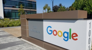 Google, Çin Virüsü Aşısı Olmayan Çalışanlarını Kovacak