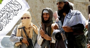 İran ve Taliban 'Sınırın Yanlış Anlaşılmasından' Dolayı Çatıştı
