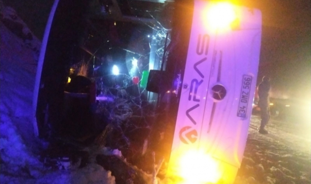 Kars'ta Otobüs Devrildi: 4 Ölü, 18 Yaralı