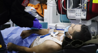 Kavga Eden Sevgililer Bıçakla Birbirlerine Girdi