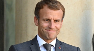 Macron: Fransa, Ortadoğu'da Pasif Kalamaz