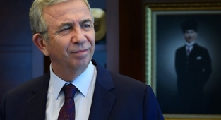 Mansur Yavaş'tan Ankara'ya 301 Yeni Otobüs Müjdesi