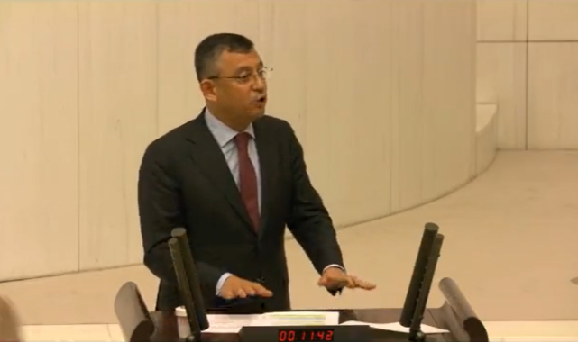 Özgür Özel: Bildiğiniz Tüm Sure ve Duaları Okumakta Haklısınız