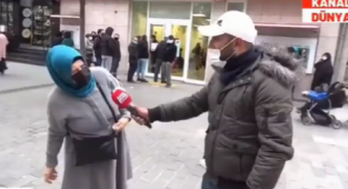 Reisçi Kadından Muhaliflere Hakaretler: Nankör Köpekler, Belanızı Aramayın