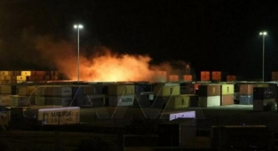 Ruslar Küçük Çaplı Hasar Oluştu Demişti: Lazkiye Limanındaki Yangın Devam Ediyor