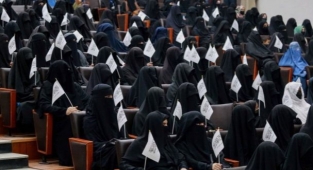 Taliban: Kadınlar Mal Mülk Değil, Zorla Evlendirilemezler