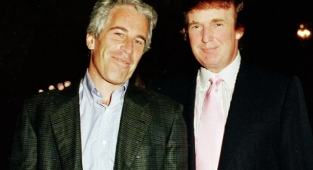 Trump, Pedofili Jeffrey Epstein'in Uçağıyla 7 Kez Seyahat Etti