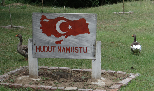 Türk Sınırları Yasa Dışı Göçmenler Tarafından Delik Deşik Ediliyor