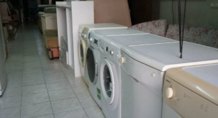 Vatandaş Kışı Geçirebilmek İçin Eşyalarını Spotçulara Satmaya Başladı