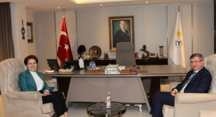 Akşener ve Davutoğlu Arasında Görüşme