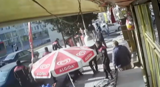 Altındağ'da Polis Esnafı Tekme Tokat Dövdü