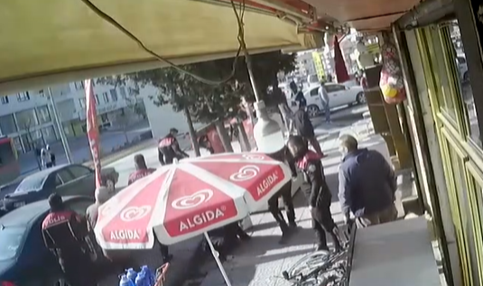 Altındağ'da Polis Esnafı Tekme Tokat Dövdü