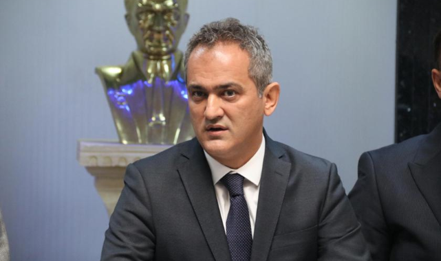 Bakan Mahmut Özer: Yarıyıl Tatili Uzatılmayacak