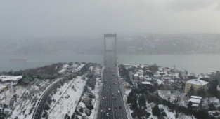 Boğaz'da Gemi Trafiği Kar Yağışı Nedeniyle Askıya Alındı