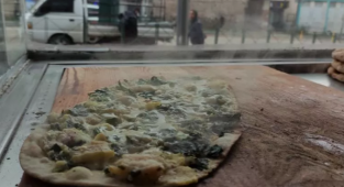 Bursa'da Bir Fırıncı Vegan Lahmacun Yaptı: Vegancun