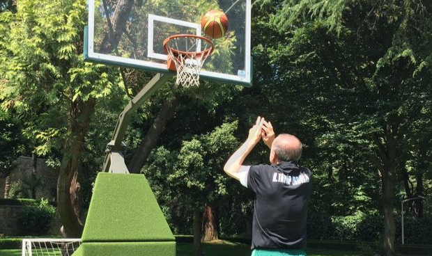 Erdoğan'ın Sarayındaki Basket Sahasının Üstü 10.3 Milyon TL'ye Kapatılacak