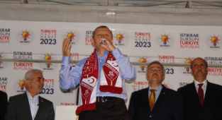 Fatih Altaylı: Badelenen Komünist Var mı Aranızda