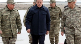 Hulusi Akar: Rusya, Suriye'de Terör Örgütü İle İlişkilerini Bir Koz Olarak Kullanmakta
