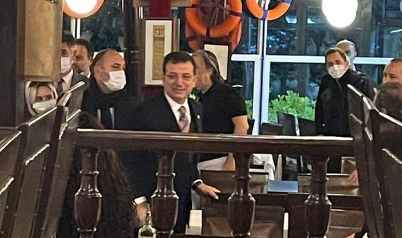 İmamoğlu Yemek Fotoğrafına İlişkin Konuştu: İstanbul'u Kaybetme Hazımsızlığı Öyle Bir Noktaya Geldi Ki
