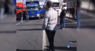 Kamyonculardan Mazota Zam Protestosu: Kontak Kapattılar