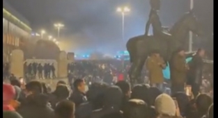 Kazakistan'da OHAL İlan Edildi