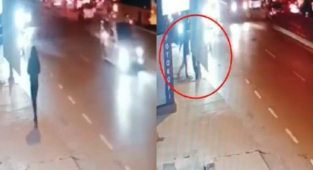Okuluna Giden Üniversiteli Kıza Taşlı Saldırı