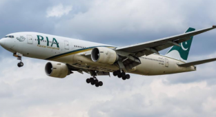 Pakistanlı Pilot 'Mesaim Bitti' Deyip Yarı Yolda Acil İniş Yaptı