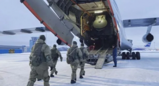 Rus Askerleri Kazakistan'dan Çekiliyor