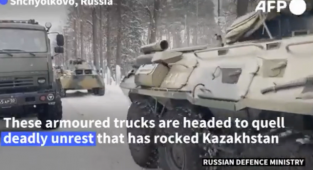 Rus Zırhlıları Kazakistan'a Doğru Harekete Geçti