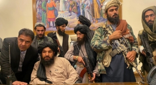Taliban, Kazakistan'daki Tarafları Müzakereye Çağırdı