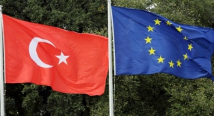 Türkiye'den Avrupa'ya 2 Bin 571 İltica Başvurusu Yapıldı