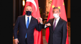 Türkiye Kuşak ve Yol Girişimi'ne İlişkin Bir Belgeye İmza Atan İlk Ülke Oldu