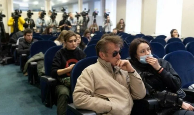 ABD'li Aktör Sean Penn Ukrayna'ya Gitti
