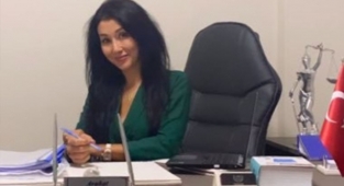 'Abla Bakar Mısın' Deyip Avukata Silahlı Saldırı Düzenlediler