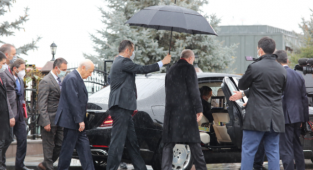 Bahçeli: Cumhurbaşkanı'nın 3 Dönem Seçilmesi İçin Yasal Düzenleme Yaparız