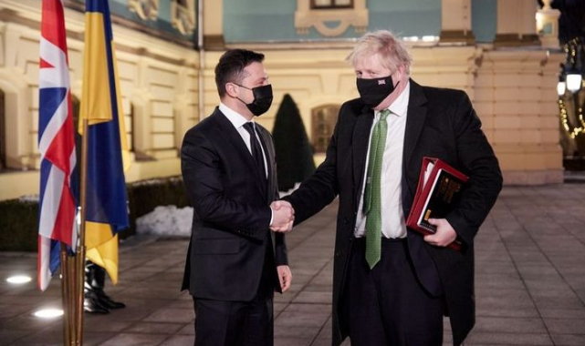 Boris Johnson Kiev'de: Rusya İçin Felaket Olur