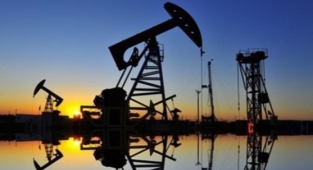 Brent Petrolün Varil Fiyatı 93 Doları Aştı