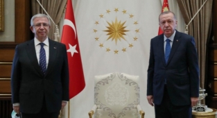 Bülent Turan: Erdoğan mı Mansur Yavaş mı Sorusu Ayıp Karşılanır